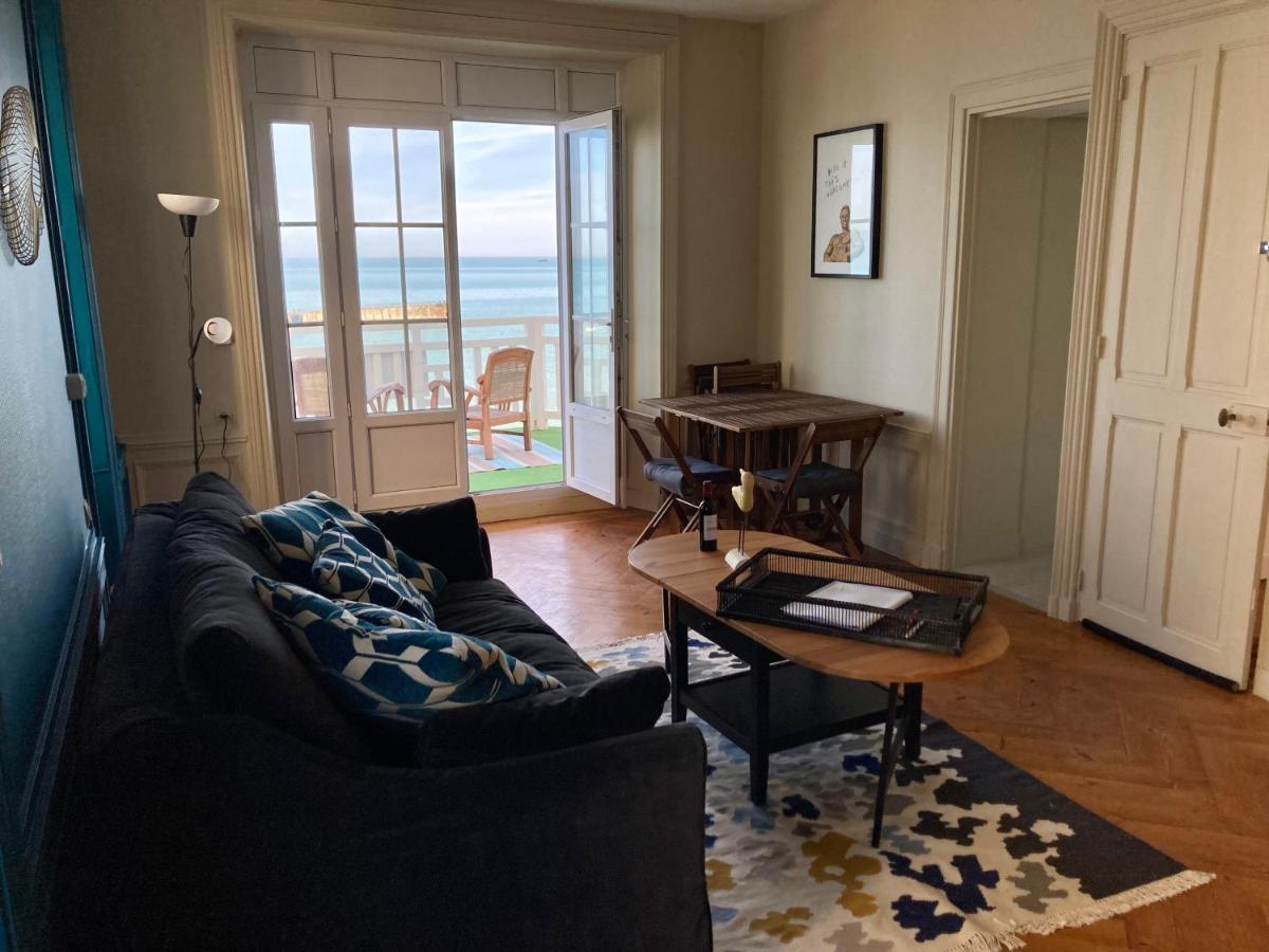 Appartement De Standing - Avec Terrasse Et Vue Mer ارومانش لي بان المظهر الخارجي الصورة